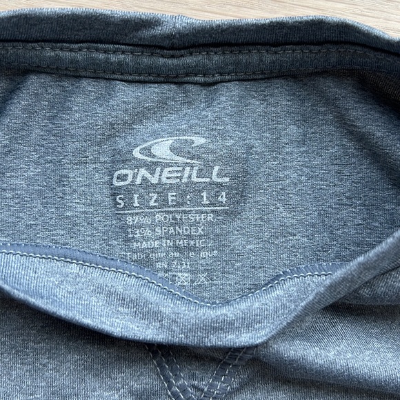 NWOT Boys O’Neill Rashguard - Picture 2 of 4